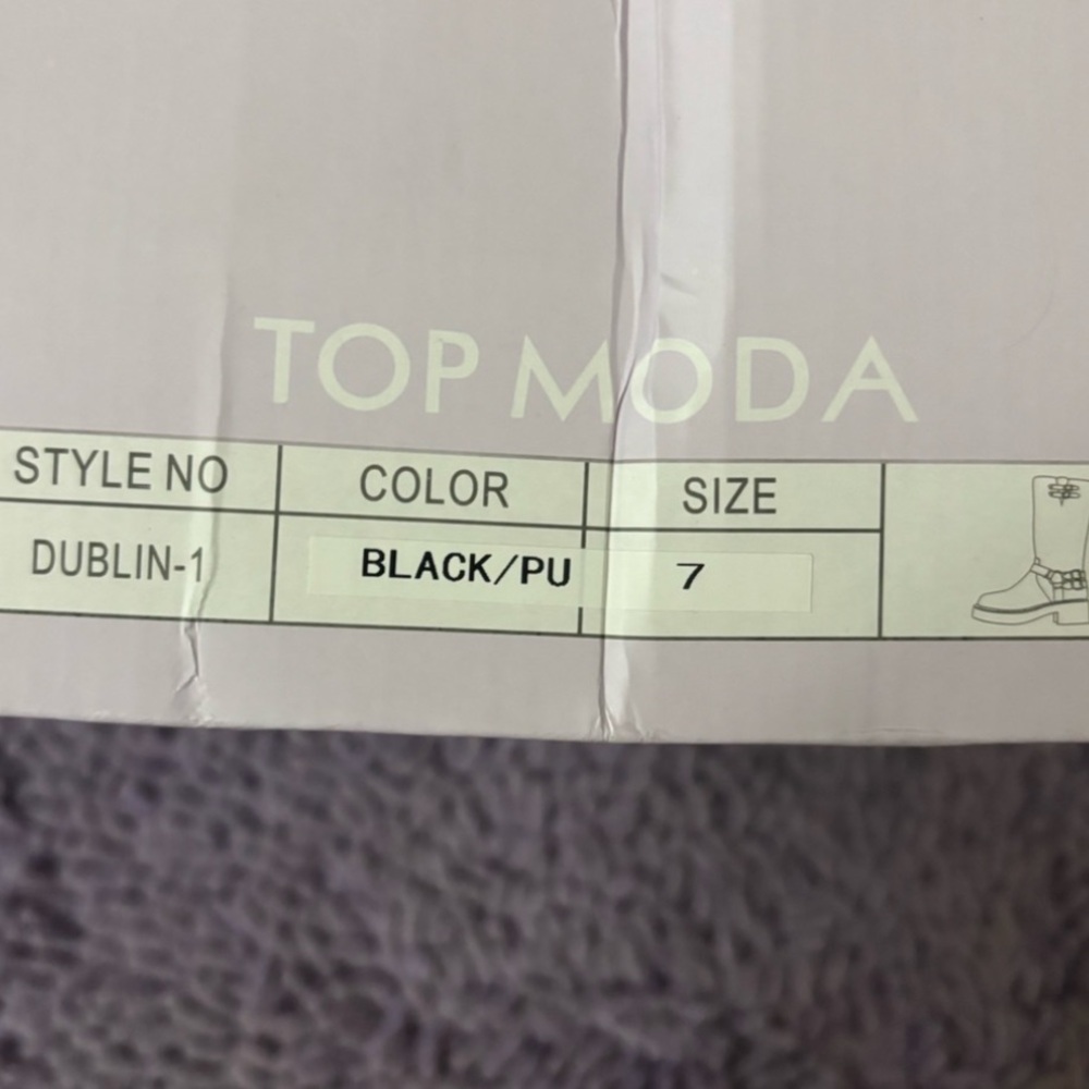 NIB fashion nova kyra buckle knee high boots size 7 ! - Picture 3 of 9